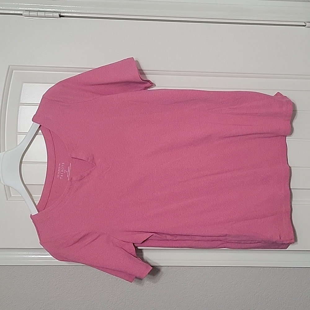 Pink tshirt
